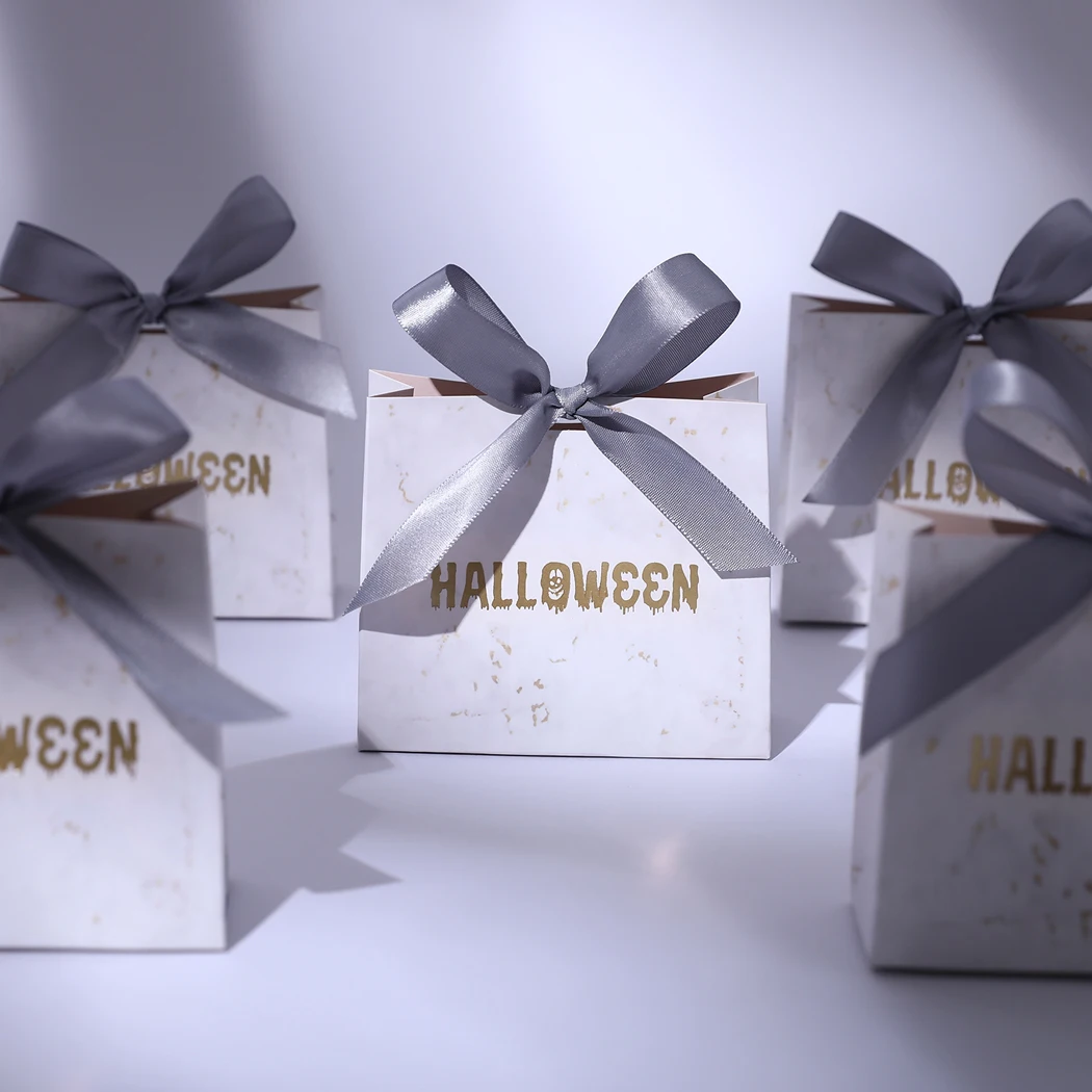 

Halloween Candy Bags Treat Boxes Trick or Treat Candy Boxes Cookies Goodie Bags for Halloween Party Favor Supplies Gift Box Bag