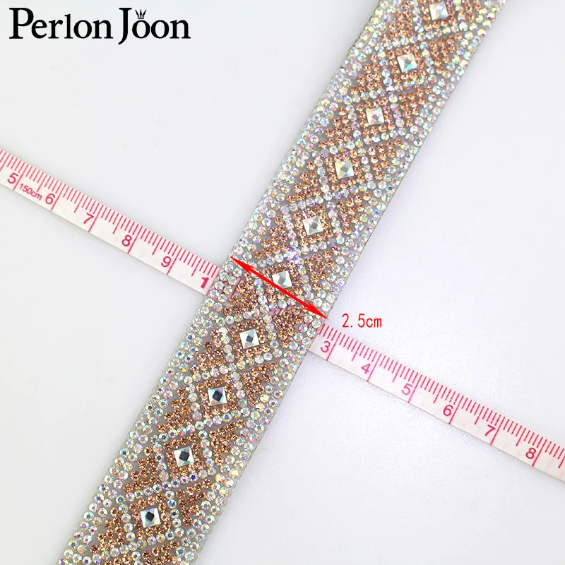 1 stocznia 2,5 cm Rhinestone Hot Fix Tape Ribbon Crystal Rhinestone Decoration Iron Trim DIY na odzieży Akcesoria Buty TR016