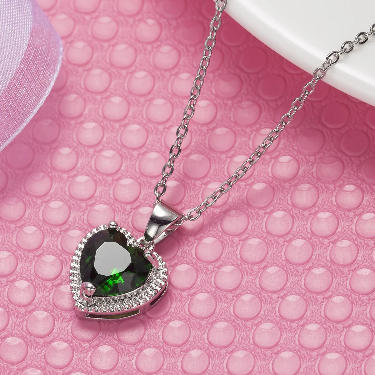 Trendy Green Heart Shape Crystal  silver color Pendant Necklace for Women Engagement Fashion Wedding Jewelry