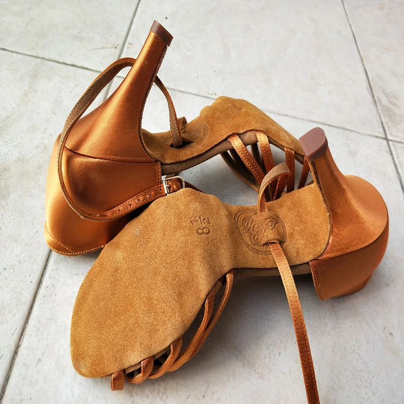 BD-zapatillas de baile profesionales para mujer, zapatos de salón, latino, marrón, alta calidad, estándar nacional