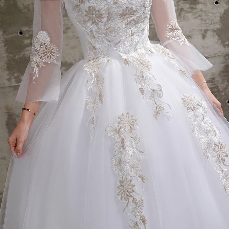 Robe de mariée en dentelle à manches longues, robe de bal brodée en dentelle sur filet, col rond, bon marché, vente en gros, chine, # XXN-115