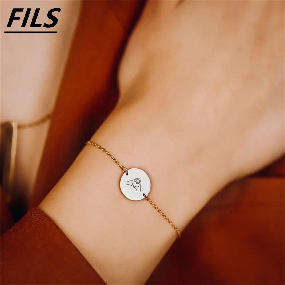 

Simple Disc Pendant Engraved Love Gesture Symbol Custom Necklace Ilustrations Engraved Icon Jewelry Accessories Bracelet femme