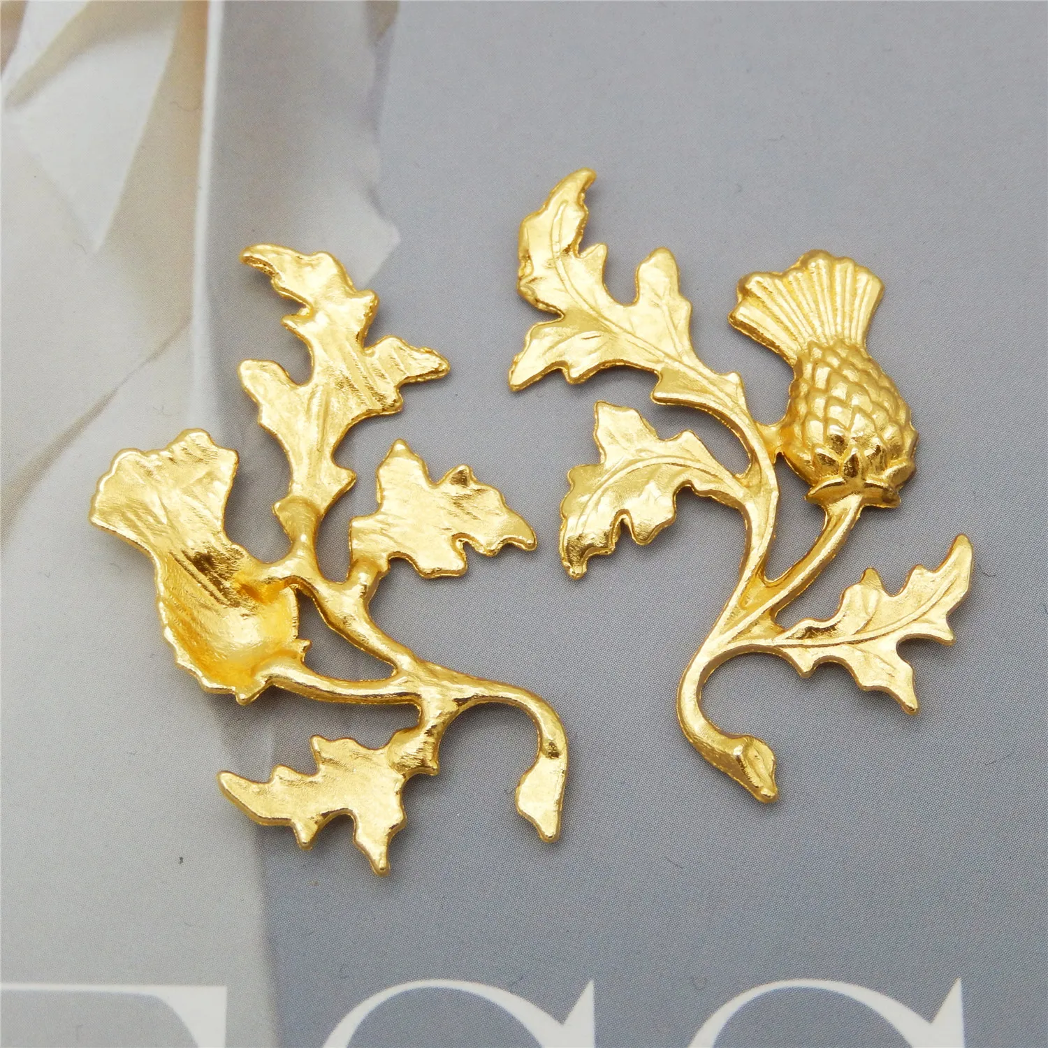 5PCS Alloy THISTLE Pendant Tree Leaves Top 3color Vintage Home Dec Furniture Jewelry Accessory 47*32MM Scotland Thistle Chair