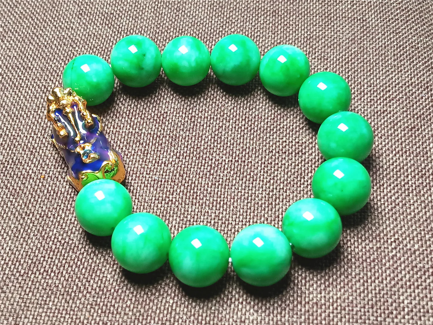 Koraba Natural 15mm Green Color Change God Beast  Jade Round Beads Stretchy Bangle Bracelet