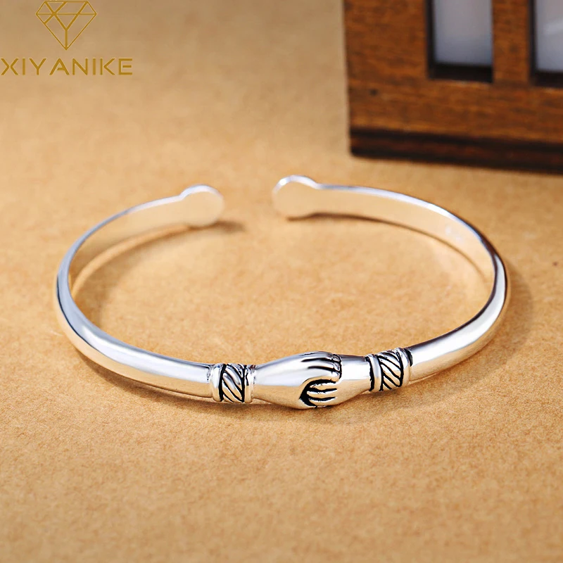 

XIYANIKE Silver Color Vintage Handshake Creative Bracelet Bangle For Women Fashion Charming Wedding Jewelry Adjustable