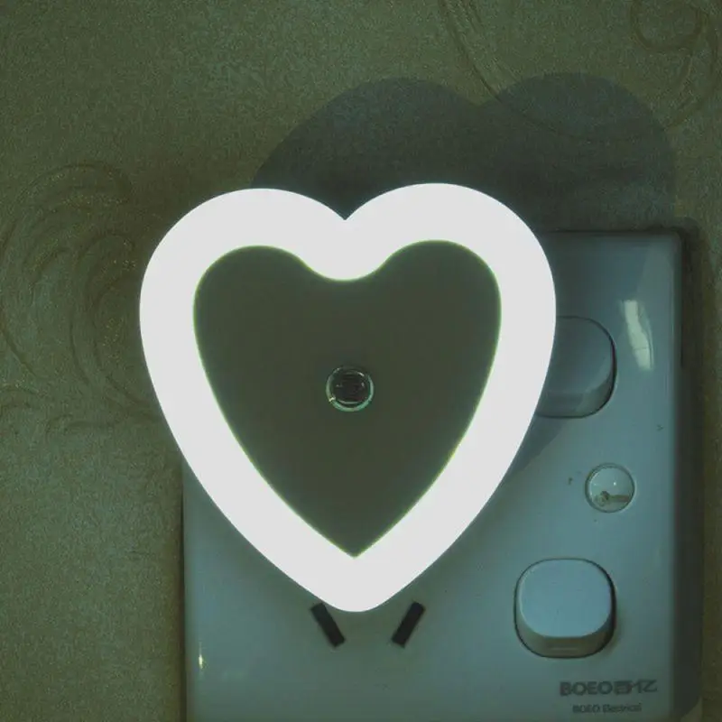 

Heart-shaped LED Night Light With Light Control EU /US Plug In Wall Lamp Auto ON/OFF Bedside Lamp For Baby Kids Children's Room