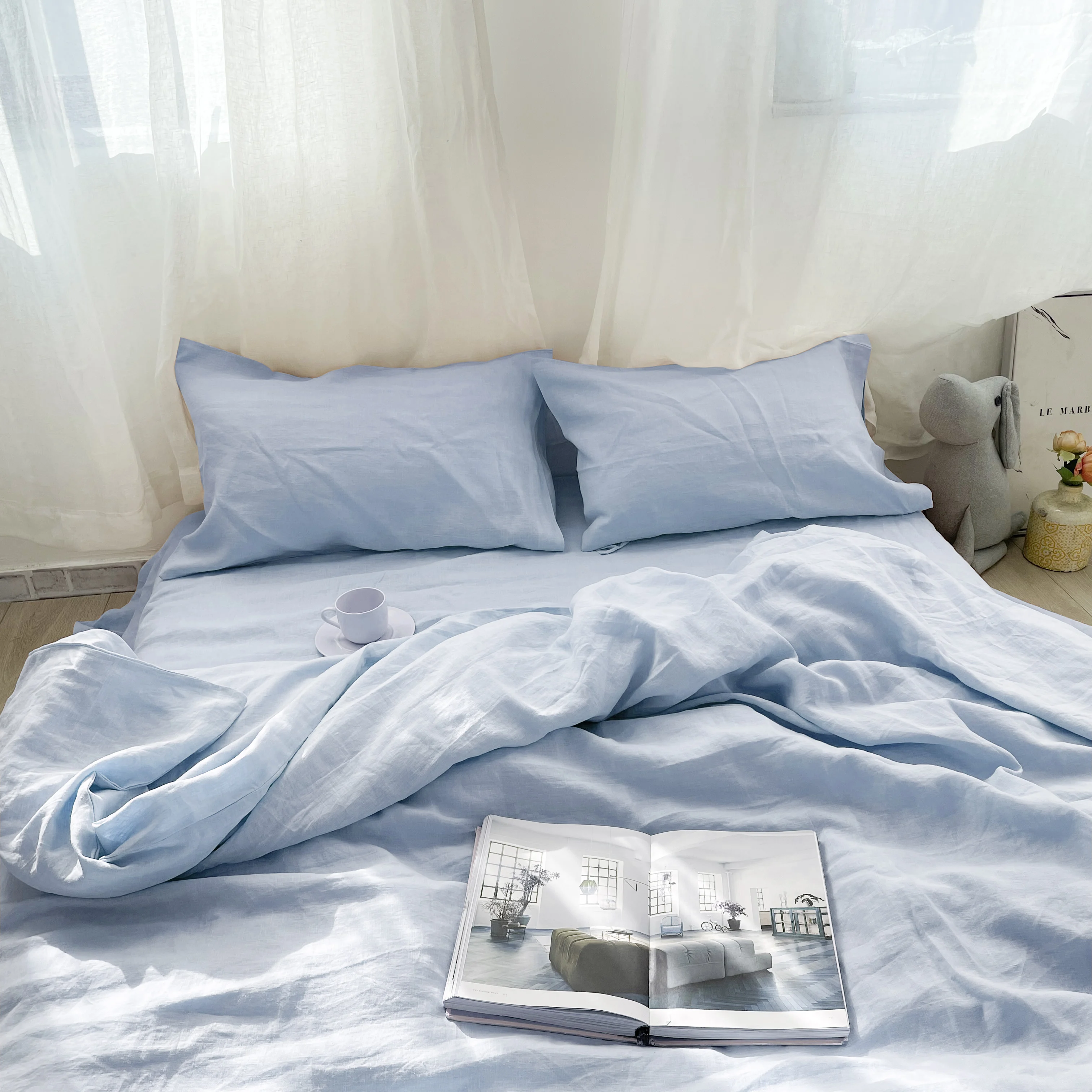 Pure linen simple bedding kit empty blue