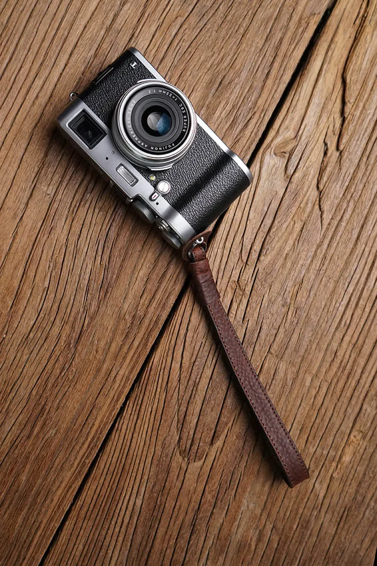 AYdgcam Handmade Genuine Leather Camera Wrist Strap For FUJJI Fujifilm XT4  X100F Leica Q2 Canon Nikon Sony Lumix Panasonic