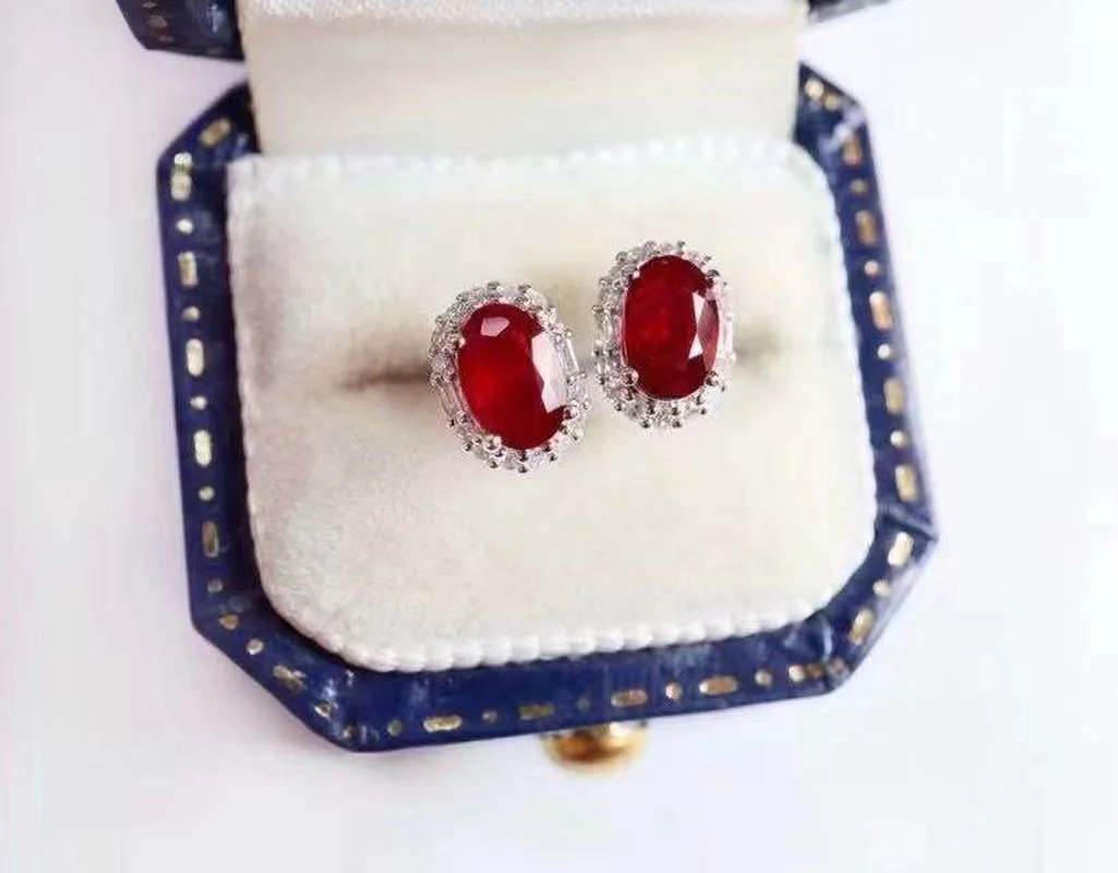 Female Party Jewelry New 100% Natural and Real Ruby Luxury Stud Earring Free Shipping Jewelry Natural Real Ruby 925 Silver