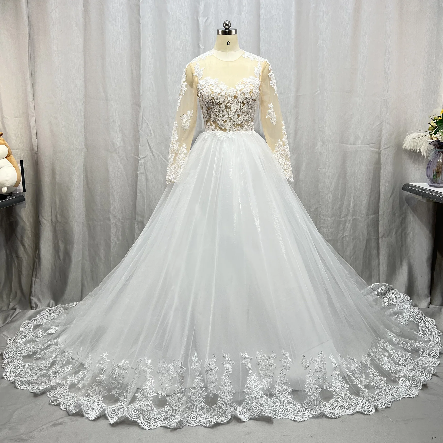 Gaun Pengantin Model A Line Renda Lengan Panjang Tulle Nude Vintage Gaun Pengantin Manik-manik Kristal Applique Leher O Boho Vestidos De Novia