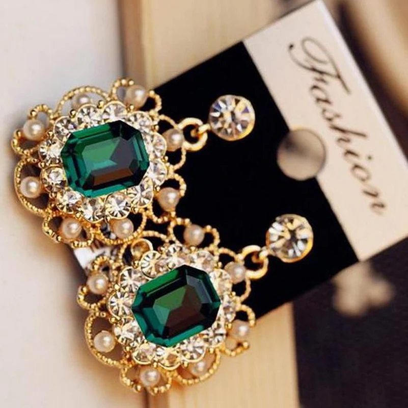 NEW Women Fashion Jewelry Style Green Earrings Handmade Rhinestone Sweet Stud Crystal Dangle Earrings For Women Girl