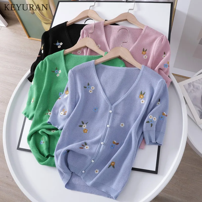 Maglione Cardigan lavorato a maglia sottile con ricamo floreale estate donna coreano Chic con scollo a v manica corta monopetto in seta di ghiaccio femminile