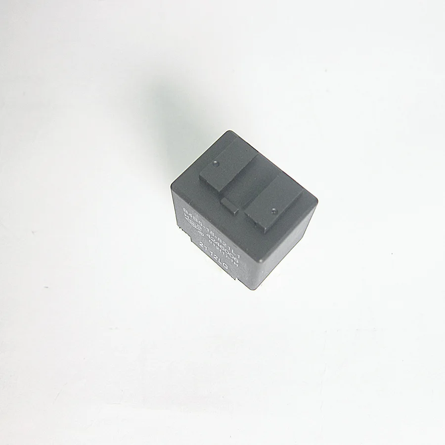 Car fuel pump relay B5B4-18-821 for Mazda 323 family protege premacy MX-5 Mazda 2 demio Miata