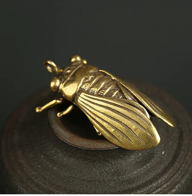 Handmade Pure Brass retro cicada craft DIY jewelry ornament portable Fitting Keychain Pendant Miniature souvenir gift a0922