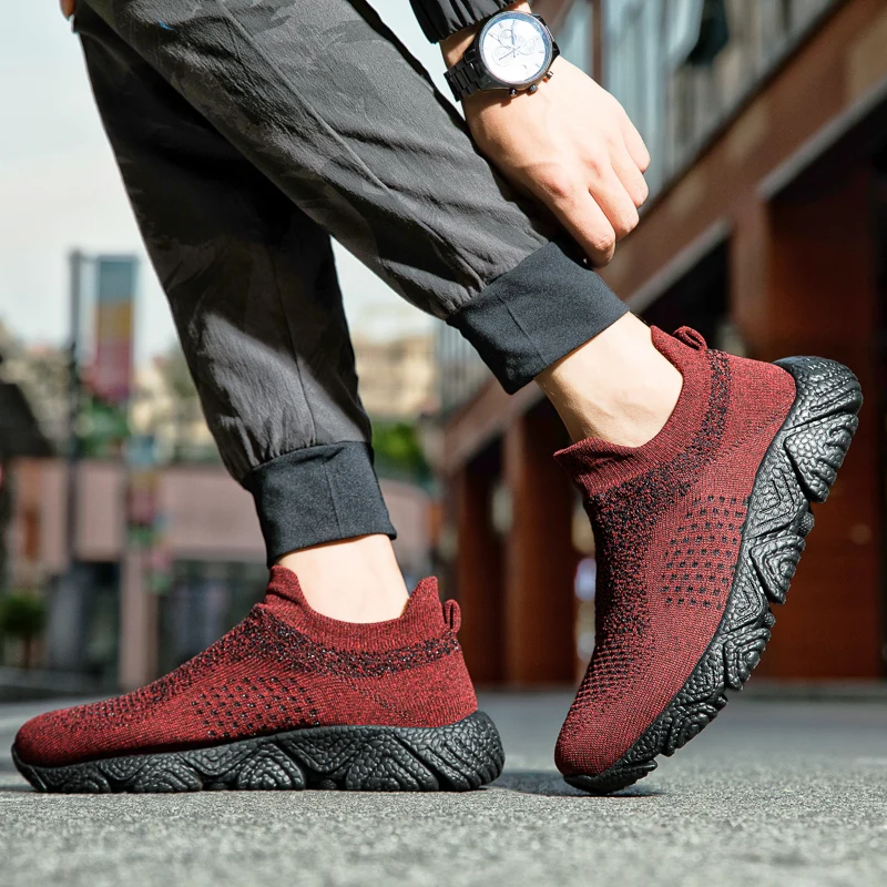 Fashion Red Breathable Slip On Sneakers Men Espadrilles Ultralight Non Slip Comfort Men Socks Shoes Knitting Mesh Socks Sneakers