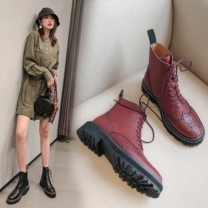 Genuine Leather Boots Women Hollow Out Flowers Brogues Platformed Street Marteens Boots Women Biker Botas Mujer Winter New Boots