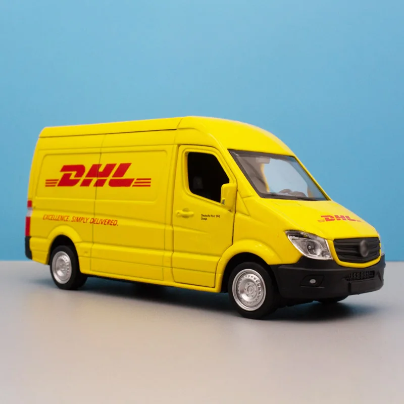 จำลองรถบรรทุก DHL 1/36ชุดของเล่นโลหะผสมดึงกลับรถขนาดเล็กแบบจำลองที่ได้รับอนุญาต Die Cast ของเล่นคอลเลกชัน