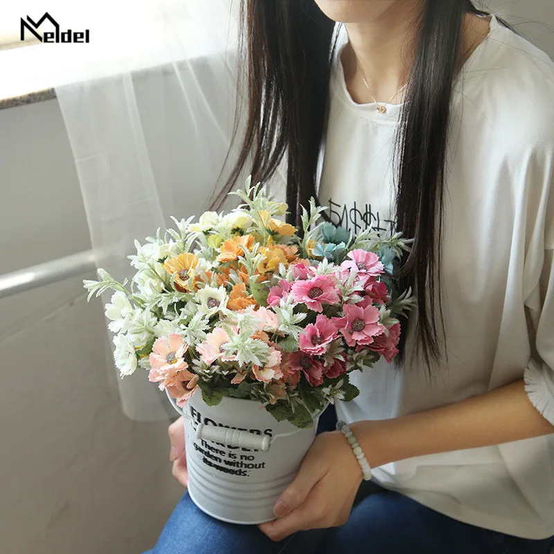 Meldel MINI Bouquet ประดิษฐ์ดอกไม้ปลอม 15 หัว Silk มิลาน Bunch ดอกไม้งานแต่งงานหน้าแรกเทศกาลตกแต่ง