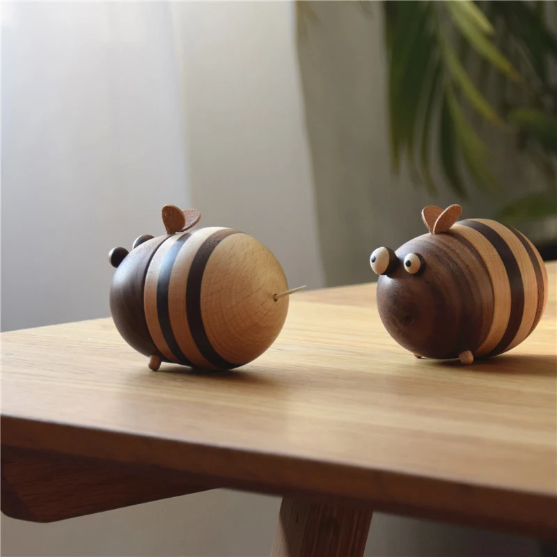 2023 New Creative Wooden Bee Toothpick Dispenser Toothpick Box Storage Box Home Bar Restaurant Desktop Decoration Wooden Crafts