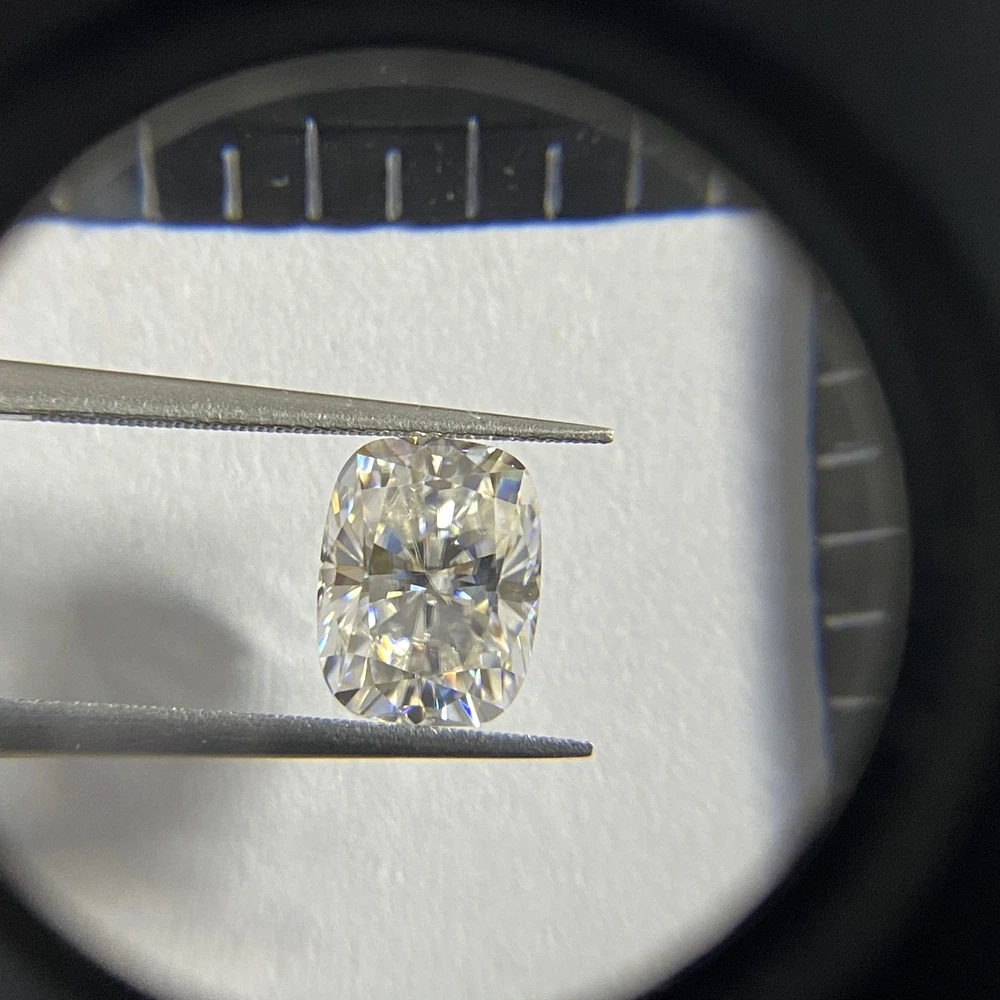 Meisidian 7x9mm D VVS1 Elongated Cushion Shape Iced Crushed Cut Loose Moissanite Diamond