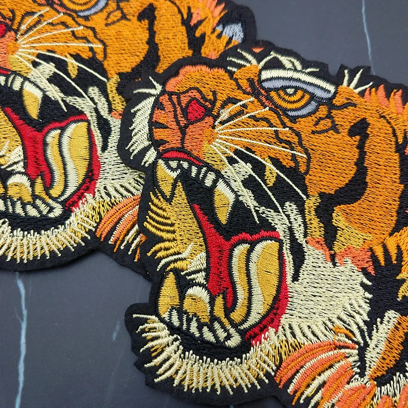 New Embroidery Domineering Small Tiger Bee Applique Badge Patch Clothes For Package T-Shirt Jackets Sewing DIY Accessories