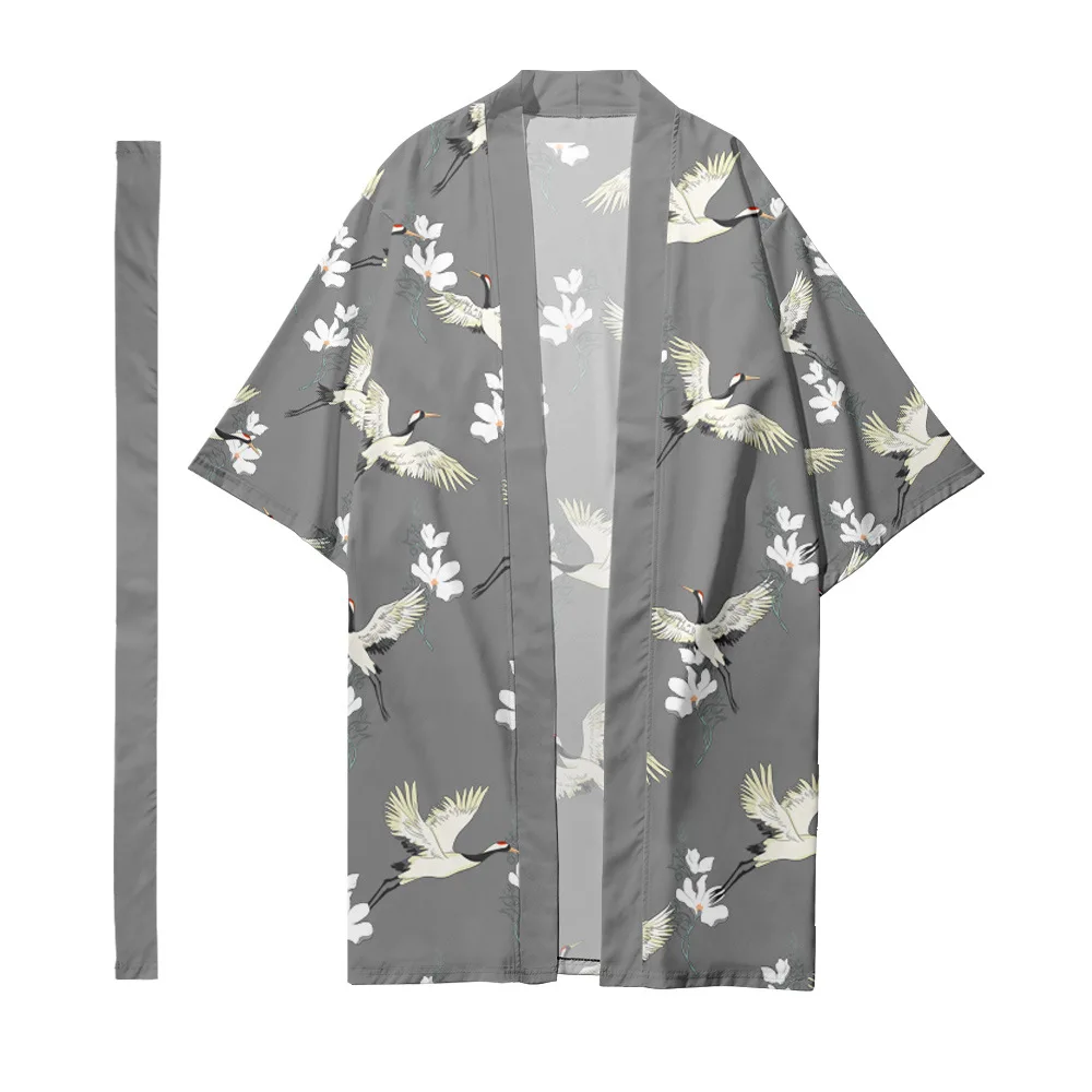 Japońskie Kimono czarny nadruk żurawia sweter z paskiem mężczyźni kobiety lato Haori samuraj Streetwear koszula Kimono Haori Yukata