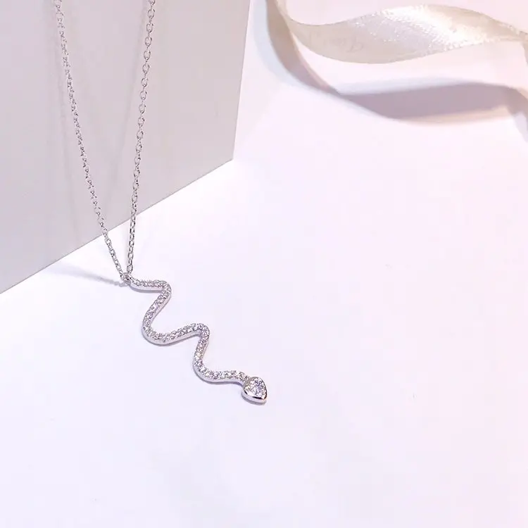 Whole 100% Real 925 Sterling Silver Python Shape Pendant Necklaces Shiny Zirconia Snake Exquisite Jewelry Surprising Choker