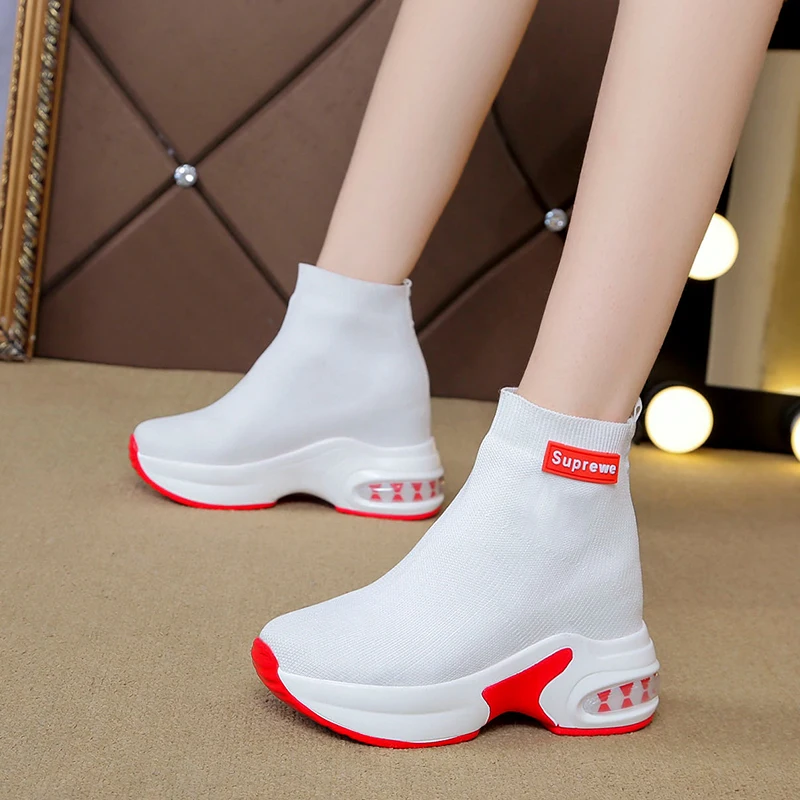 Spring socks shoes female inner height 2019 new summer sponge platform platform casual boots joker sports high top style shoes