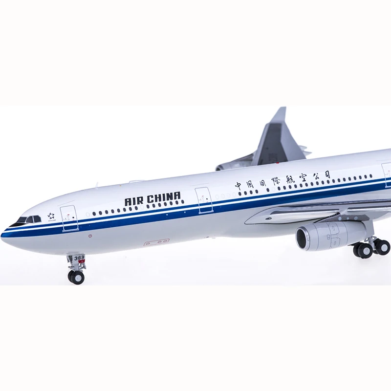 1:200 KLM Royal Dutch Airlines 787-9 ABS Airplane Plane With Base Aircraft Plane For Collectible Toy Souvenir Display