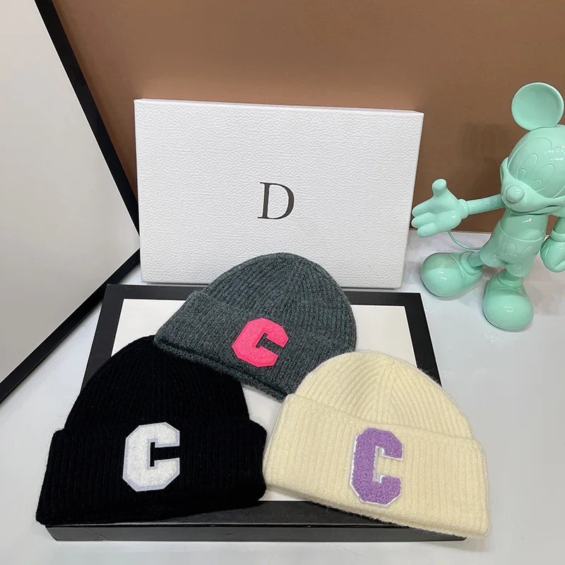 2024 New Unisex Fashion Brand C Letter Knitted Hat Female Autumn and Winter Thickened Warm Woolen Hat Yuppie Landlord Hat