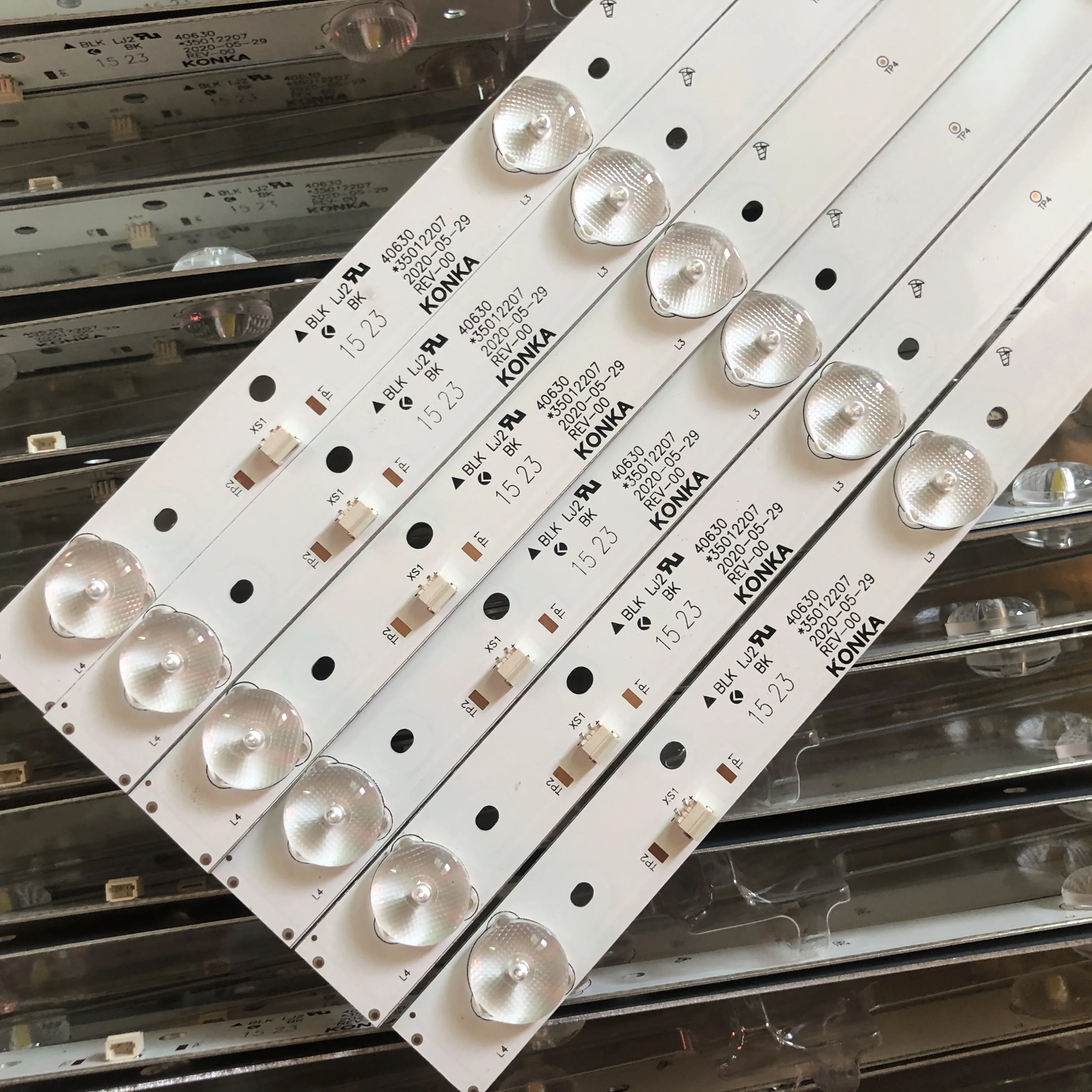 

6PCS LED Backlight Strip Dl4053 40l2500 40l1500 35021107 35021107 35021109 40630