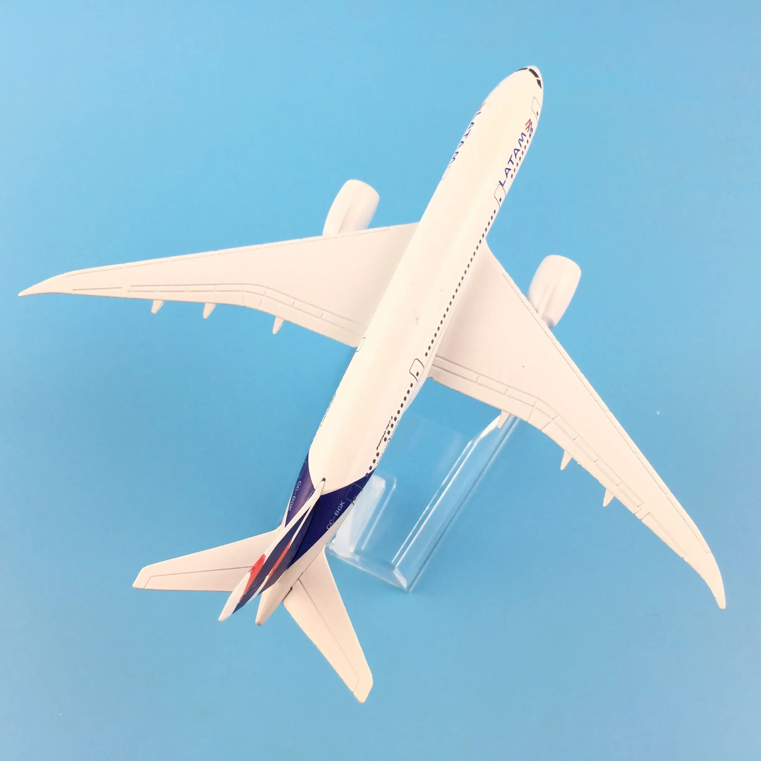16CM LATAM Plane aircraft Alloy Metal Model Airplane Model W Stand Kids Toys children New Year/Birthday/Collections Gifts