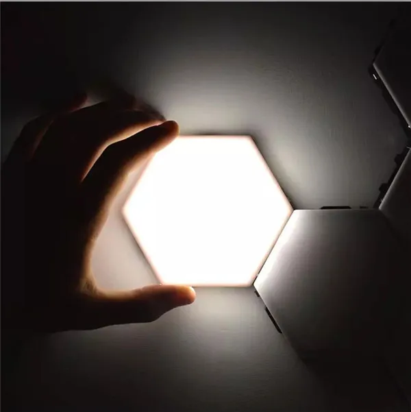 Hexagonal Touch Light Honeycomb Hexagonal Wall Light DIY Modular Touch Sensitive Lights Creative LED Night Light for Home Decora