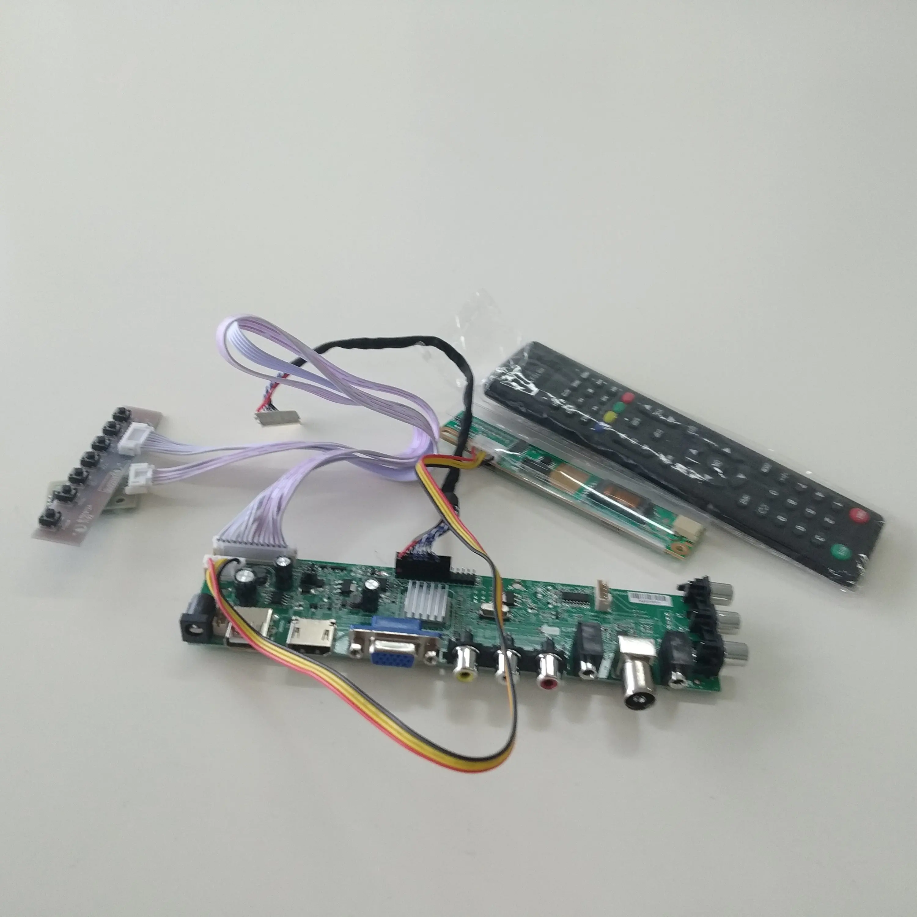 

For LTN141X8-L00/02/A03/L01/L02/L02-B/L04 1CCFL USB HDMI 3363 DVB-T 14.1" DVB-C LCD TV controller board VGA AV digital 1024X768