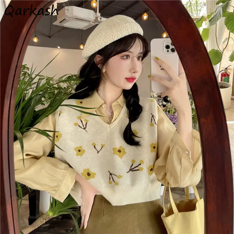 Sweater Vests Women Retro All-match Girls Flower Cropped Tops Outwear V-neck Sleeveless Fashion Ulzzang Chic Streetwear Knitted