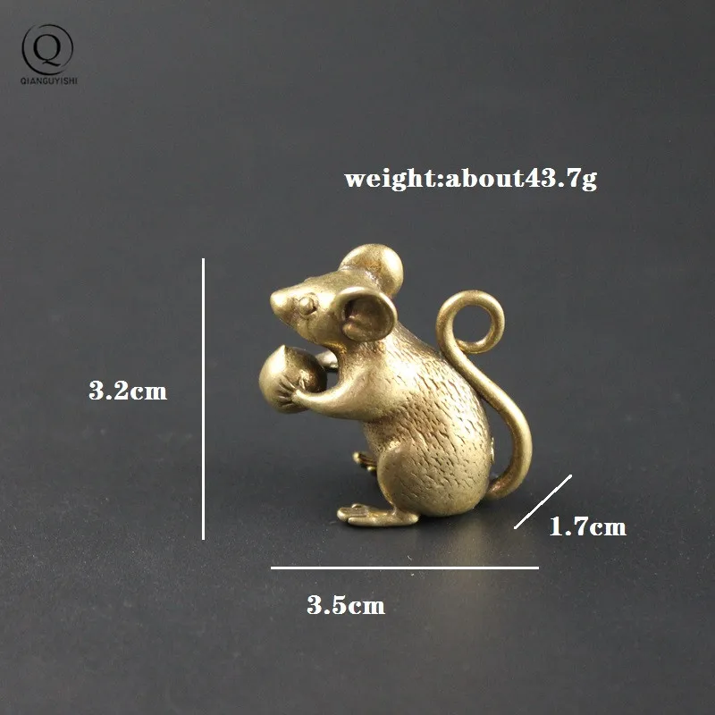 Brass Funny Rat Hold Peach New Retro Cute Mouse Pendants for Keychain Pure Copper Animal Crafts Car Key Chains Hangings Jewelry