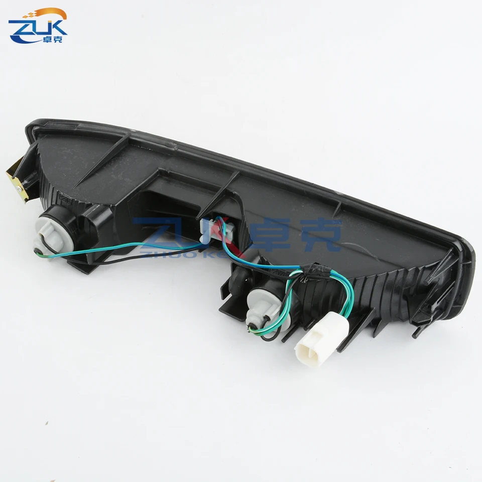 ZUK Car Lights Rear Bumper Reflector Fog Light Fog Lamp For MITSUBISHI PAJERO 2001 2002 2003 V73 Tail Light Tail Lamp With Bulbs
