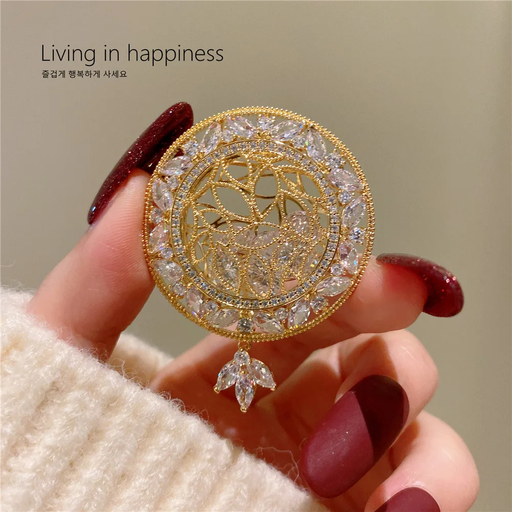 

Brooches For Women Luxury Imitation Crystal Round Corsage Sweater Suit Pin Accessories Fine Jewelry Vintage Brooch Drop shipping