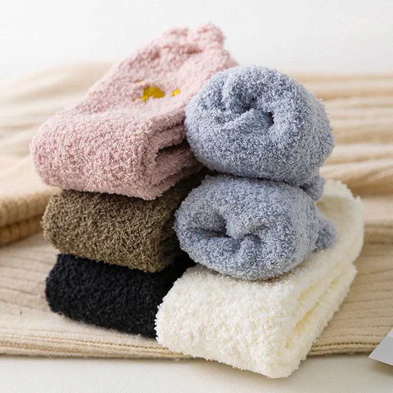 

2 Pairs/lot 3D Ears Cute Winter Fleece Coral Women's Socks winter Sleeping tube socks skarpetki damskie cadeau noel Free shiping