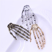 Fashion Vintage Charm Skull Punk Hip Hop Ghost Hands Claws Earring For Women Girls And Men Unisex Pendientes Jewelry Gifts