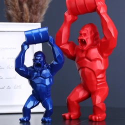 Creative Resin Statue Big King Kong Artwork Ornaments Animal Simulation Crafts Lift Bucket Sculpture Model 28cm Home Decorations