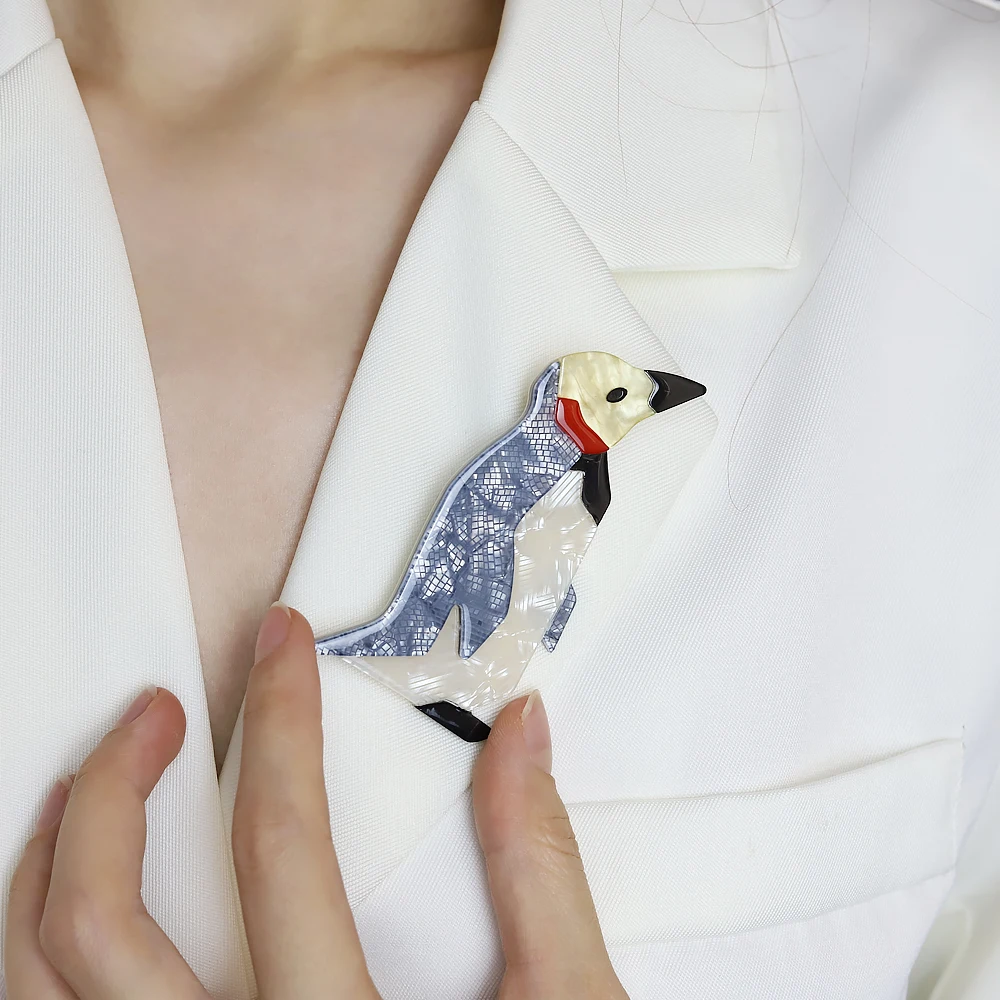 Custom Handmade Arcylic Penguin Animal Brooch Sweater Collar Needle Safety Brooch Pins Clothing Accessories Brooches for Women