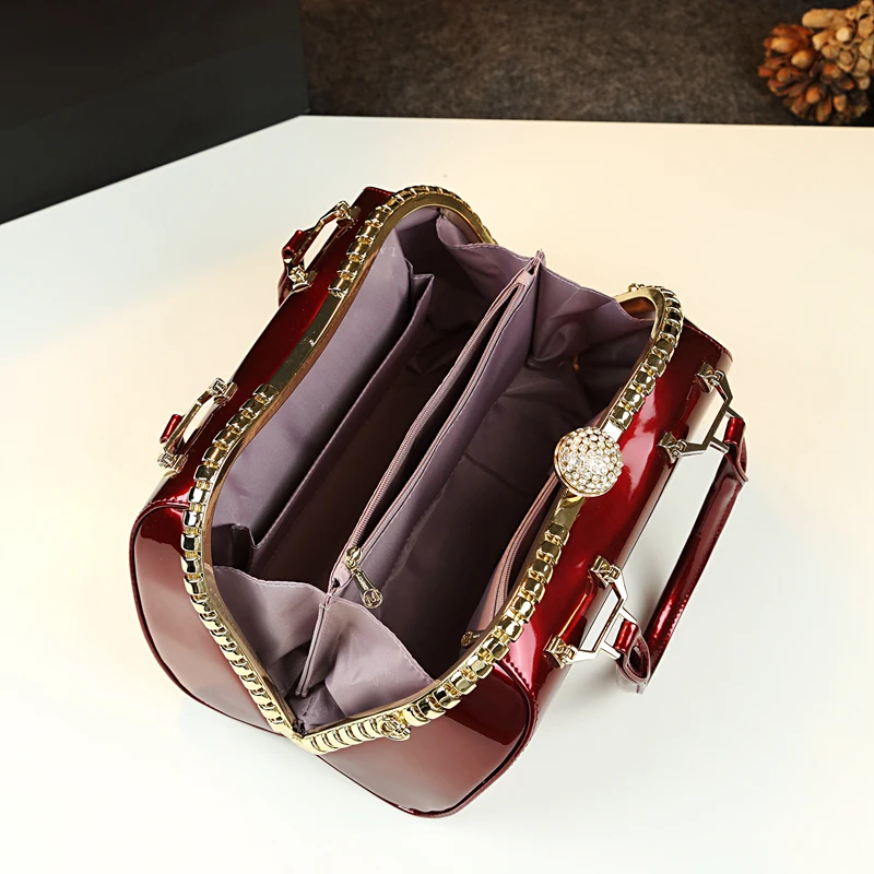 New Fashion Top Handle Bags for Women Leather Handbags Famous Brands Patent Leather Shoulder Messenger Bag Ladies Evening Clutch