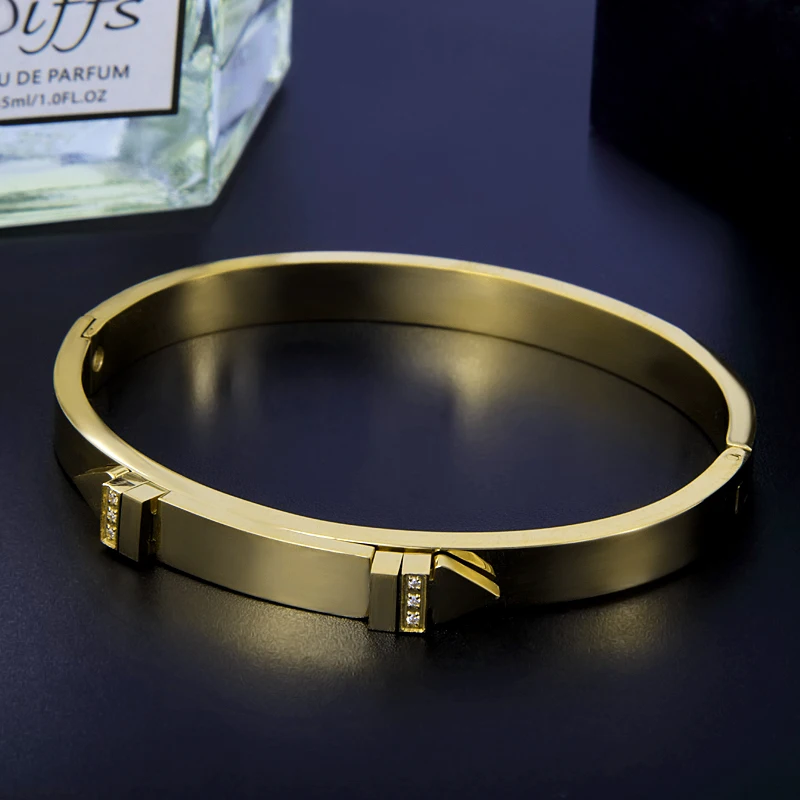 Brand Luxury Gold Color Rivet Bracelets Stainless Steel Bangles Shiny Crystals Pulseiras Custom Wholesale Dropshipping