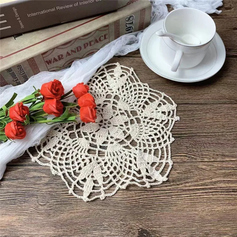 Round 22CM Modern White Beige Hand-crocheted Table Placemat Cotton Cloth Fabric Coffee Cup Mat Pad Wedding Christmas Home Decor