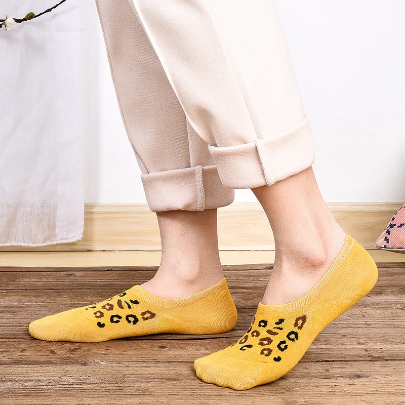 New fashion women's leopard pattern socks Korean style fashion happy fun socks cute ladies cotton socks