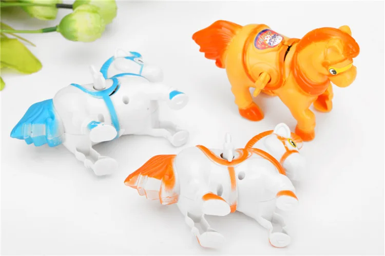 Cute Animal Running Moving Horse Retro Classic Clockwork Toy Gift for Kids Children Baby Action Vintage Toy Figures