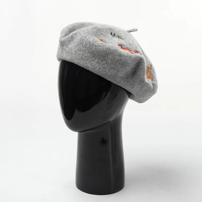 Autumn And Winter New Rabbit Squirrel Leaves Embroidered Wool Beret Artist Hat Wool Hat