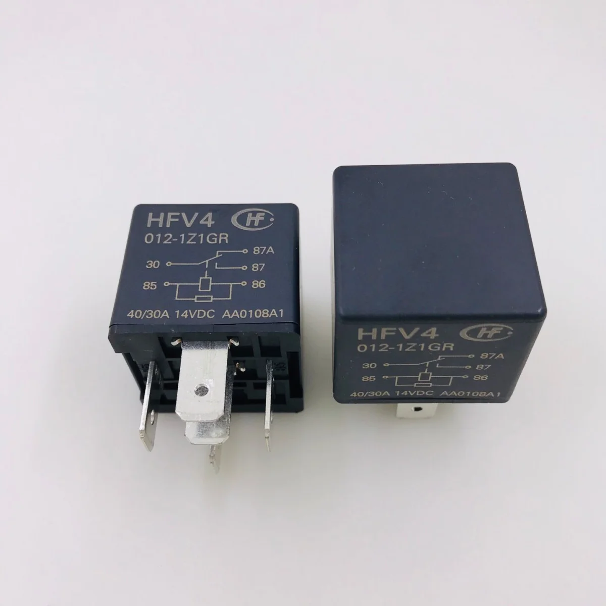 Rádio com 5 pinos 40a14vdc