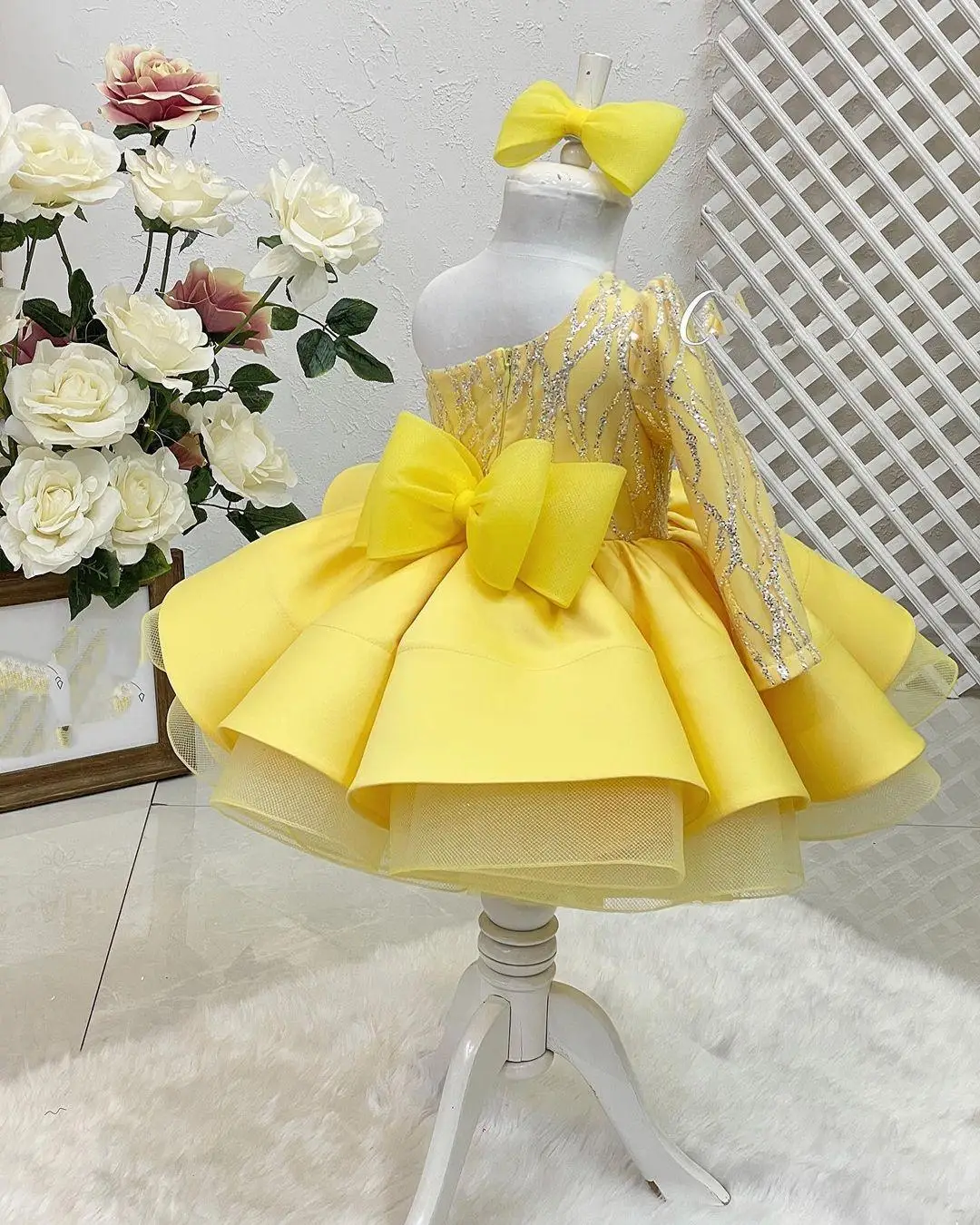 Yellow Flower Girl Tutu Dress 2022 Long Sleeve One Shoulder Princess Baby Girls Pageant Gowns Puffy First Communion Birthday For